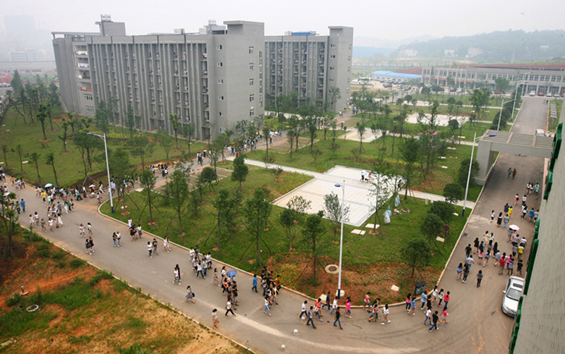 02学院全景